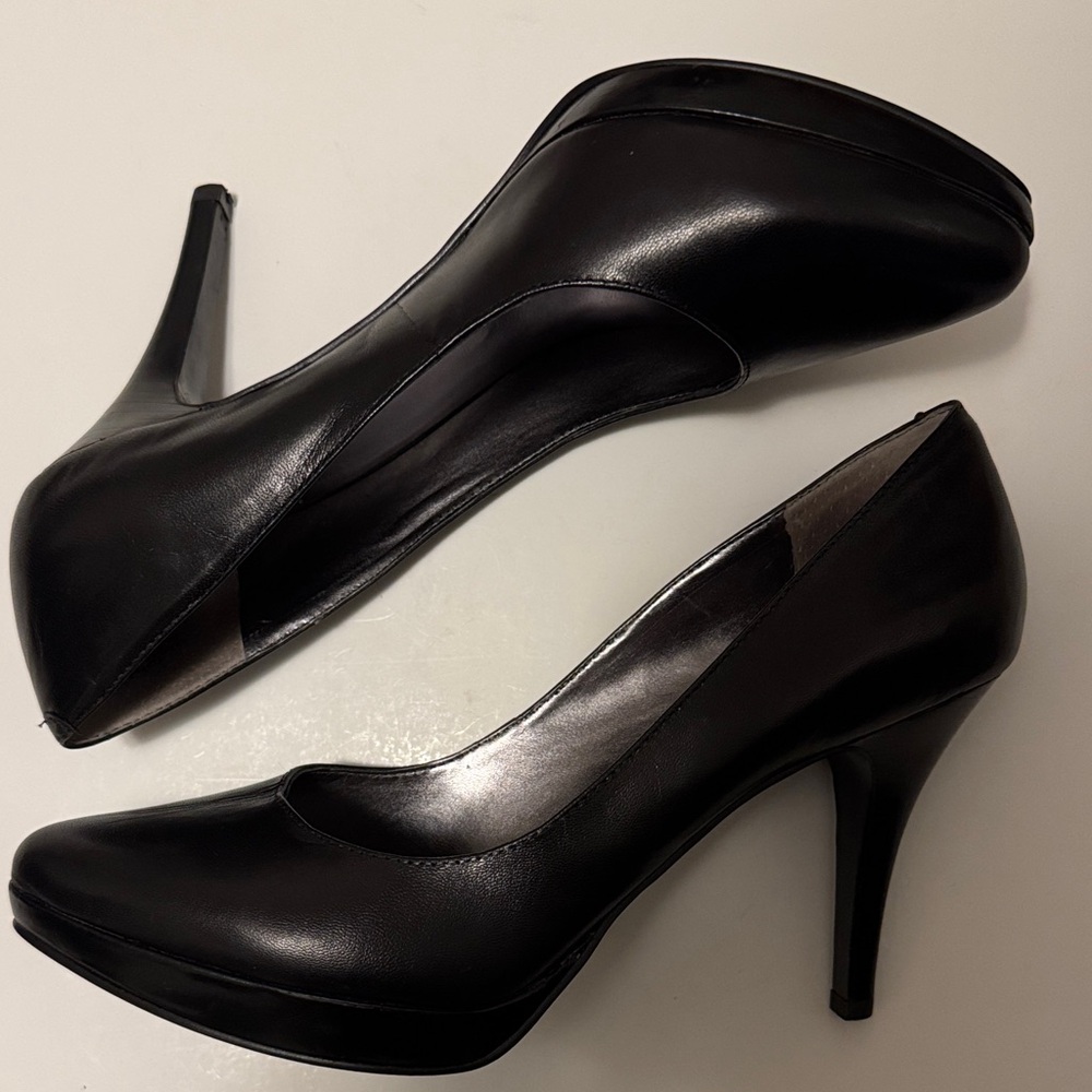 Nine West Classic Black Heels